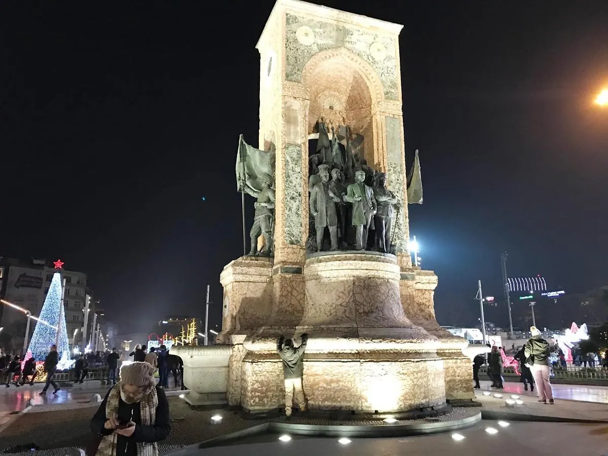 My Fabulous Trendy Home In Taksim Square Istanbul 0*,